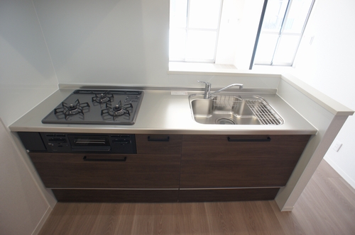 Ｑｕｅｕｅ　ｄｅ　ｃｈａｔ 201号-4