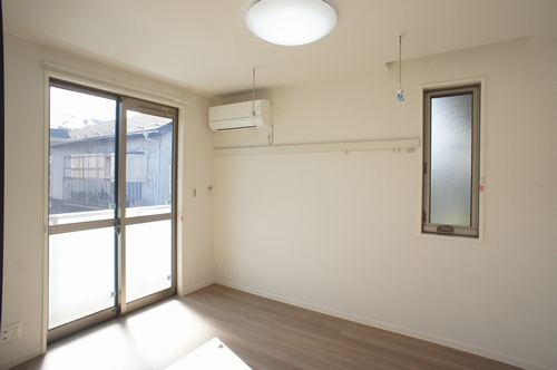 Ｑｕｅｕｅ　ｄｅ　ｃｈａｔ 201号-5