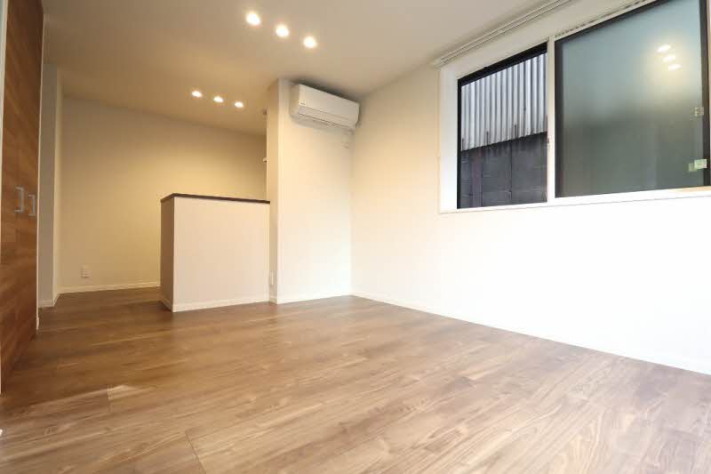 ＩＮＮＥＲ　ＴＨＯＵＧＨＴＳ 102号-3