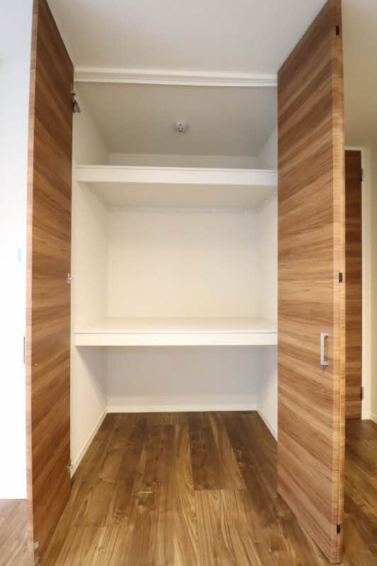 ＩＮＮＥＲ　ＴＨＯＵＧＨＴＳ 102号-8