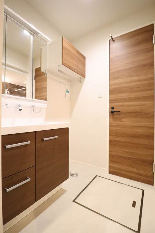 ＩＮＮＥＲ　ＴＨＯＵＧＨＴＳ 102号-9