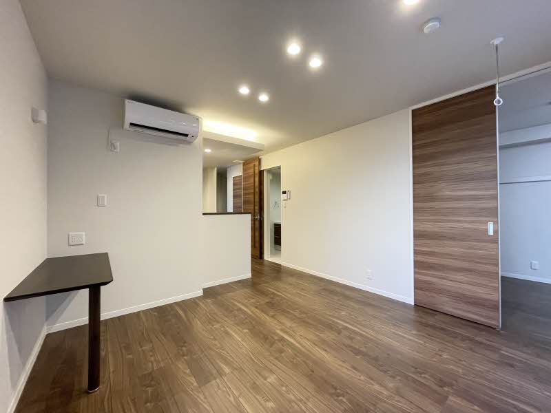 クレスティーク白金台 203号-2