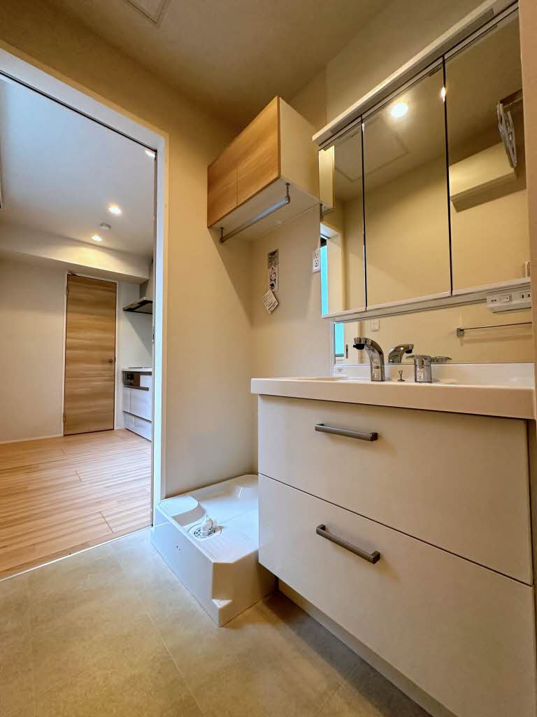 Ｃｏｍｆｏｒｚａ雑色 201号-9