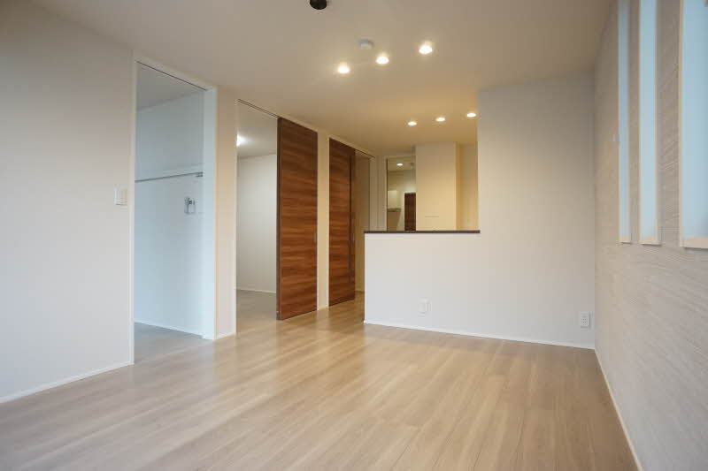 ガーデンコート東が丘 201号-2