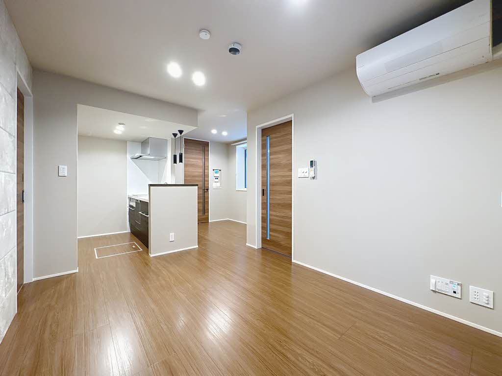 エメ　ラ　ファミーユ 101号-2