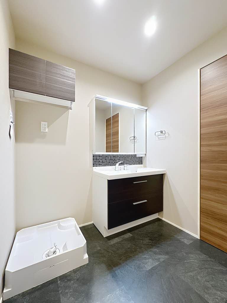 エメ　ラ　ファミーユ 401号-9