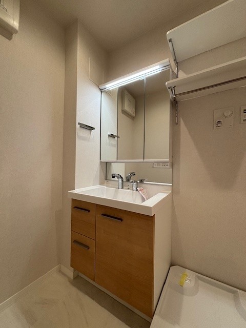 サルーテ三軒茶屋 301号-12