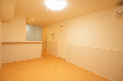 グローリー　コート 104号-3