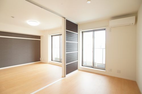 Ａ－ＦＩＲＳＴ　五反野 302号-3