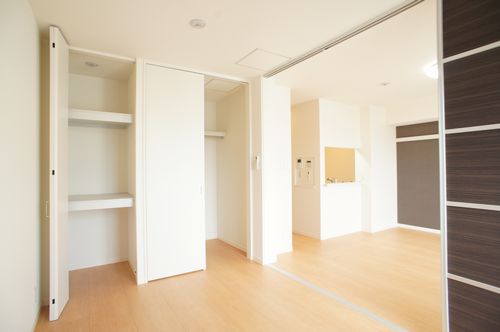 Ａ－ＦＩＲＳＴ　五反野 302号-4