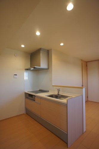 アミユ高砂 303号-3