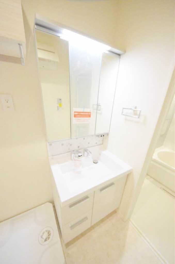 ＨＩＫＡＲＩ　ＥＡＳＴ 103号-9