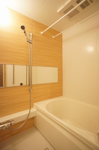 El Cerezo 根津 203号-6