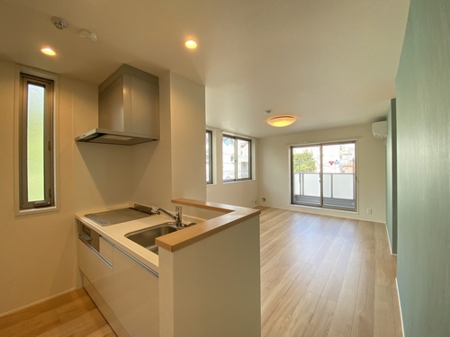 ＧＬＯＲＩＯＵＳ　ＯＮＥ 206号-4