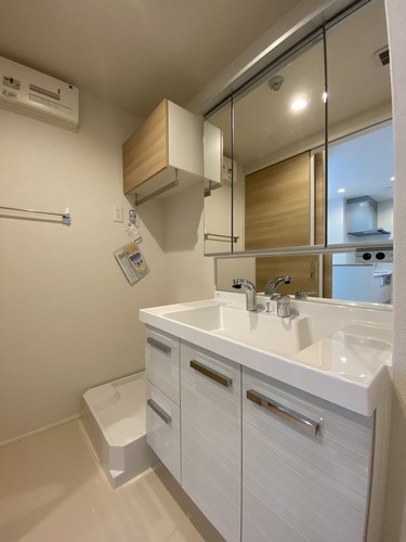 ＧＬＯＲＩＯＵＳ　ＯＮＥ 206号-11