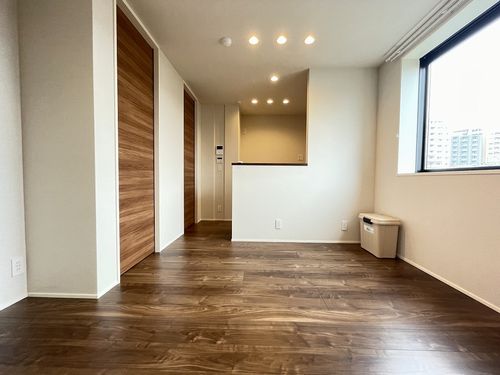 リヨン千代田 305号-2