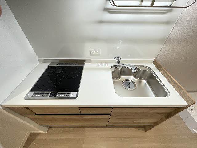 ウェルデンス根岸 201号-6