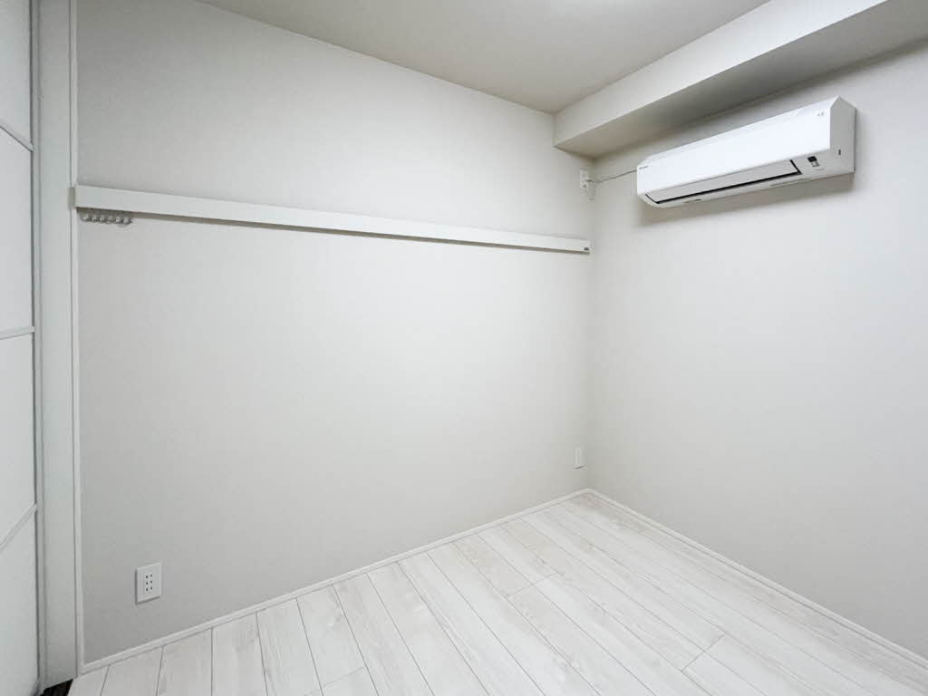 アルビオン　コート 105号-8