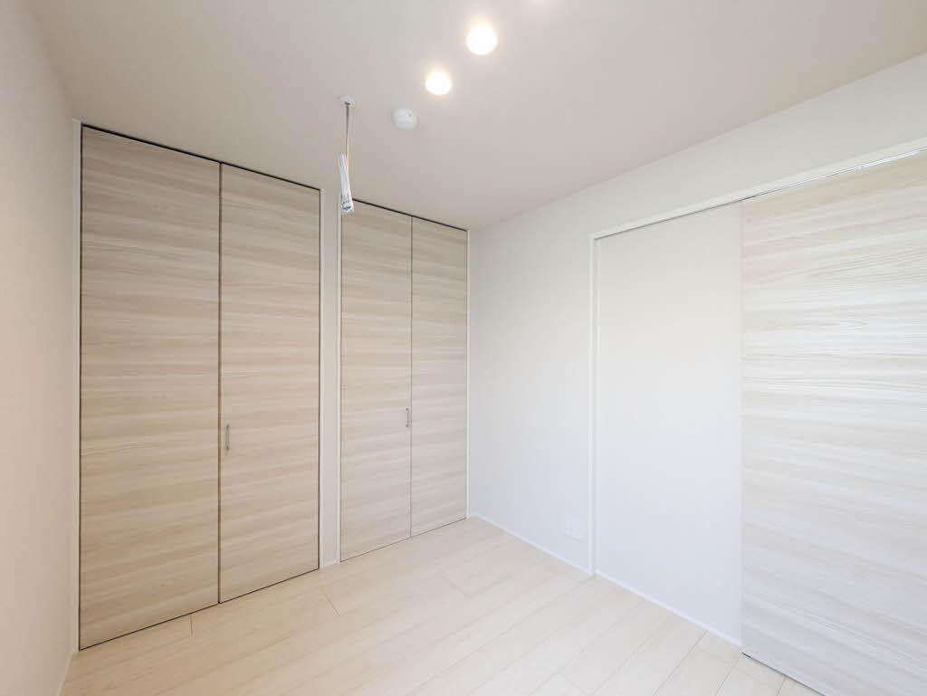 アルビオン　コート 207号-7