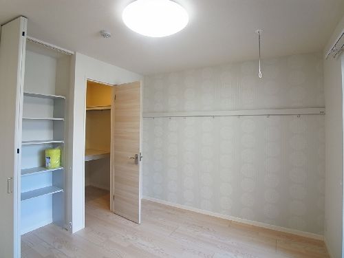 Ｓｅｒｅｎａｖｉｌｌａ 303号-6