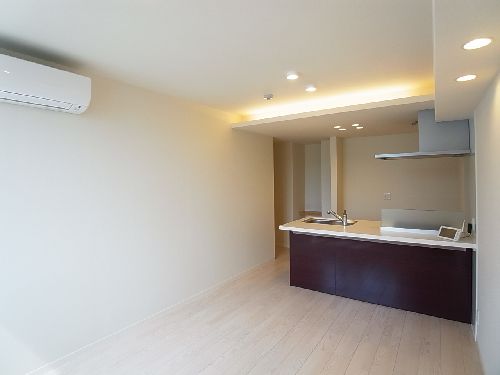 シャン　プロフォンド 302号-3