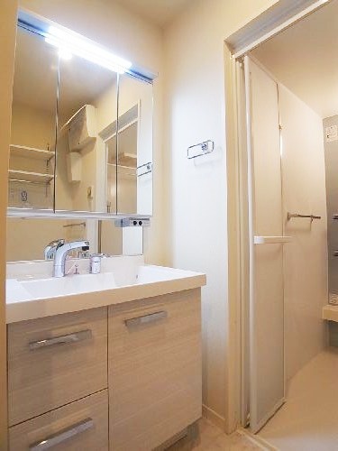 シャン　プロフォンド 302号-8