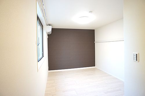 メゾン　リュイソー 102号-8