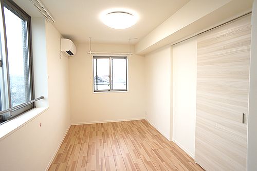 ヴェルメリオ 301号-4