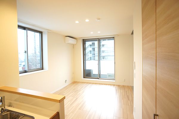 グレースキャニオン 302号-3