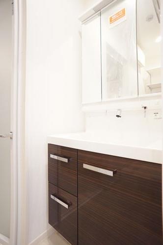 ドゥマール リンネル 301号-8