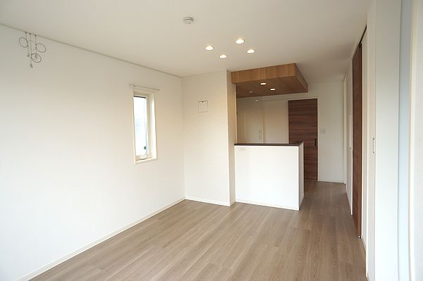 Ｐｉｎｅ　Ｌｉｍｂ　Ｂ 201号-2