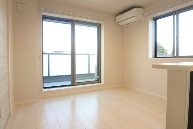 クレスティーク 302号-2