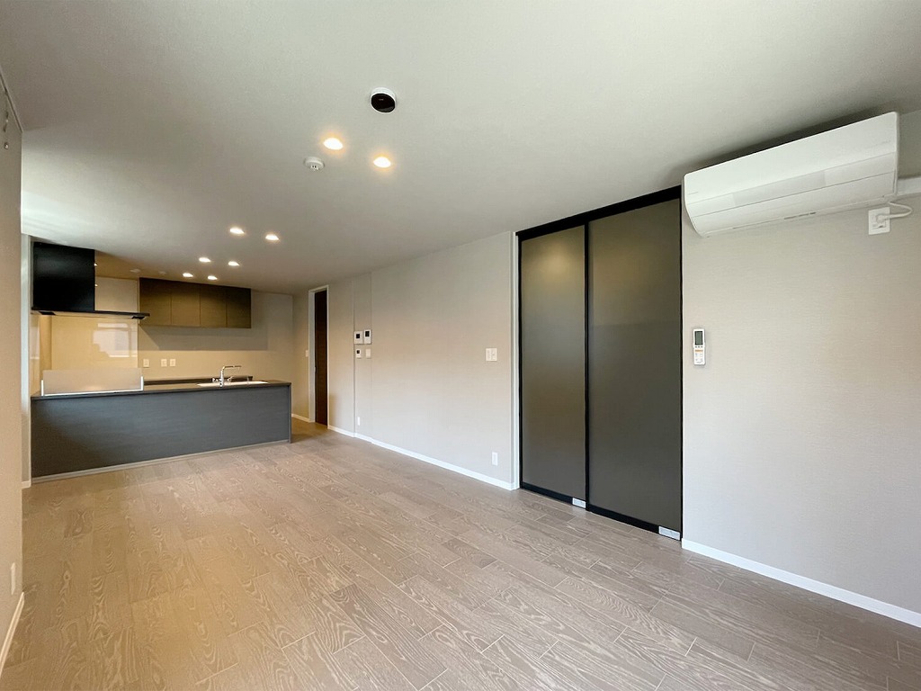 シャーメゾン藤雅庭 201号-2