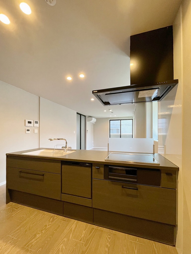 シャーメゾン藤雅庭 201号-3