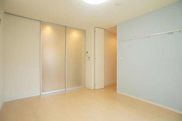 ヴィラージュ根岸 101号-3