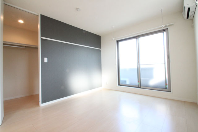 ヴィラージュ根岸 301号-2