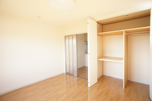 フレグランス大手 205号-3