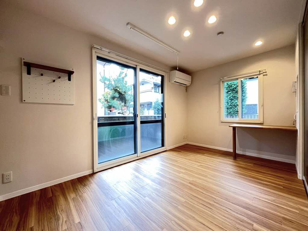 ヴィラローザ 103号-2