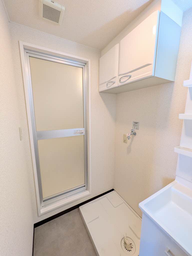 フラワーマンション 302号-4