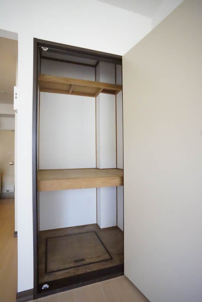 クレストハウス 102号-3