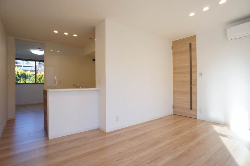 ソレアード 102号-2