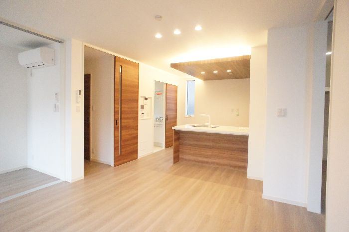 アンビエラ国立 102号-2