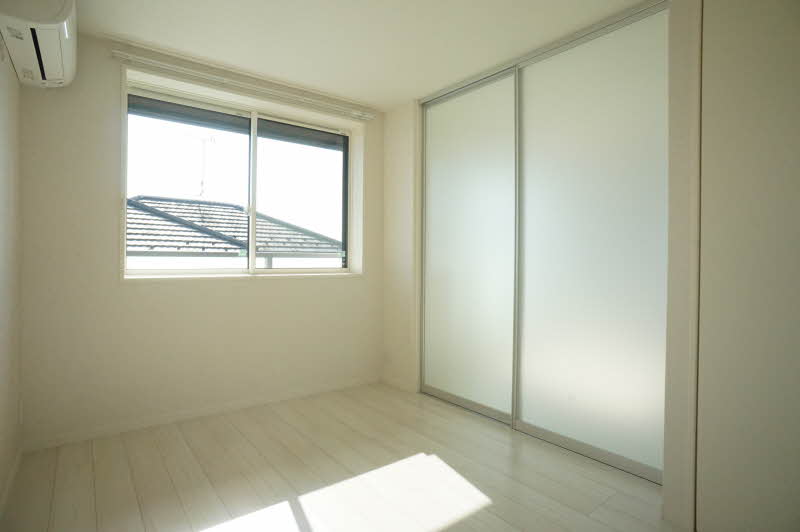 メゾン・ド・オウルⅡ 203号-5