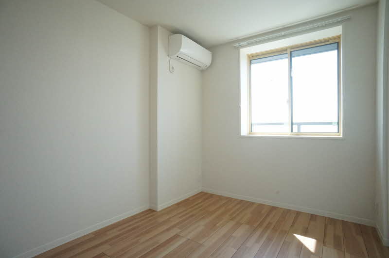 メゾン・ド・オウルⅡ 303号-4