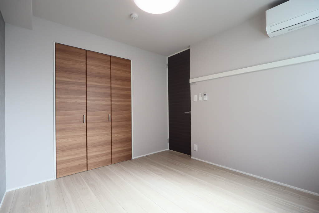 エー　レジデンス 302号-4