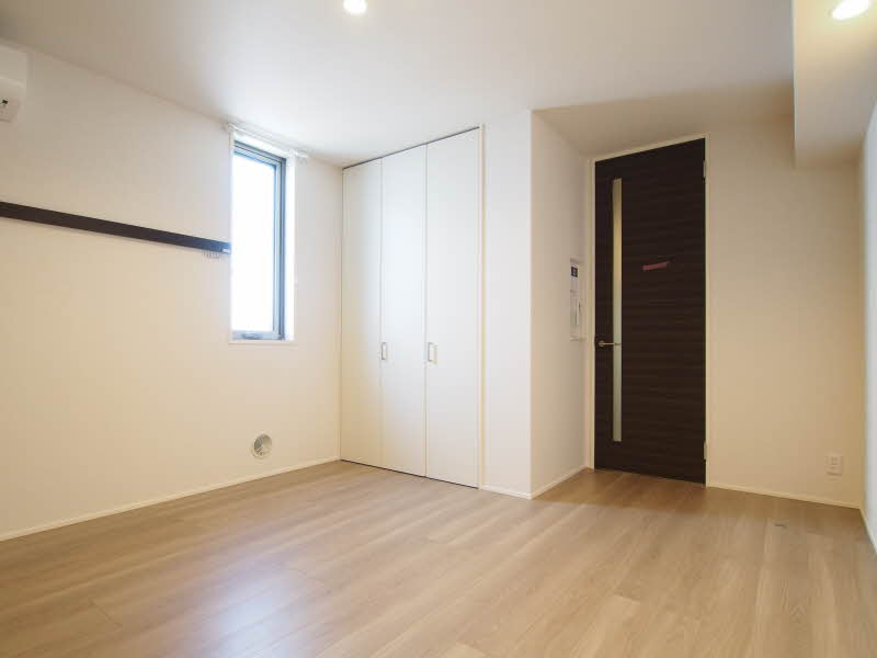 シャーメゾンステージ山王 102号-2