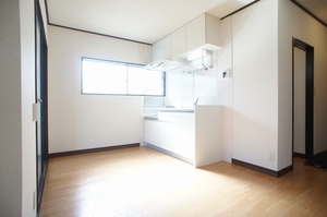 アムール・ヒルカワ 105号-2