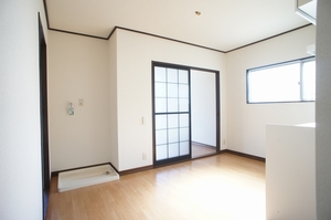 アムール・ヒルカワ 105号-3