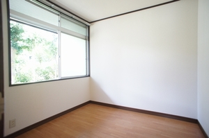 アムール・ヒルカワ 105号-8