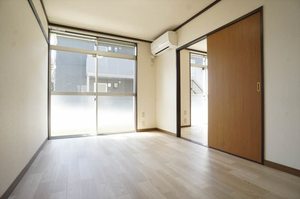 クレストヒルズ　Ｂ 102号-2